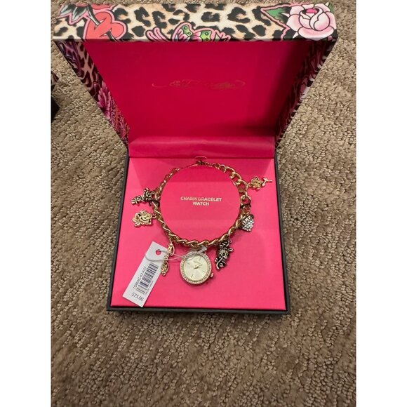 NWT Ed Hardy Gold Tone Charm Bracelet Round Watch Tattoo Charms - Picture 2 of 6